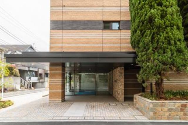 エントランス　建物の内部です