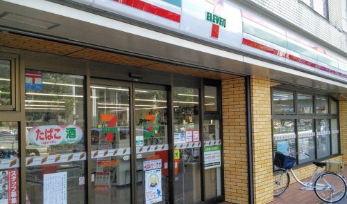 コンビニ　セブンイレブン 横浜上反町店（コンビニ）まで494m