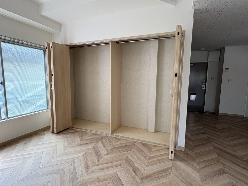 収納　大型クローゼット収納