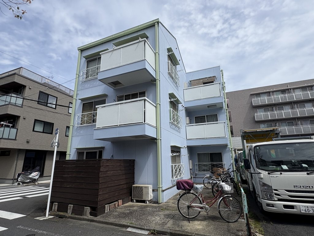 建物外観　全室角部屋設計　サンハウス　ＮＴＴインターネット対応