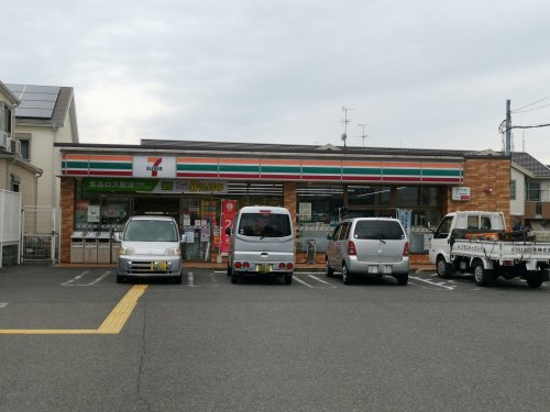 コンビニ　セブンイレブン 堺和田東店（コンビニ）まで386m