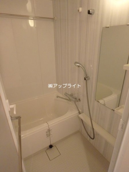 バス・シャワールーム　追炊き＆浴室乾燥機付き