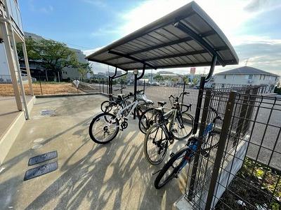 その他共有部分　駐輪場完備