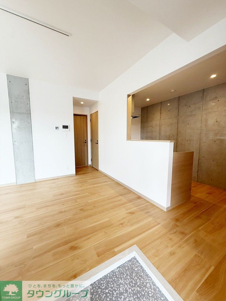 玄関　お部屋探しはタウンハウジングへ♪