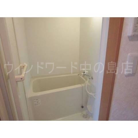 バス・シャワールーム　詳細は、ウィンドワード中の島までご相談下さい。