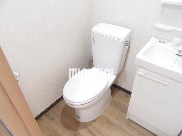 トイレ　清潔感のあるトイレです