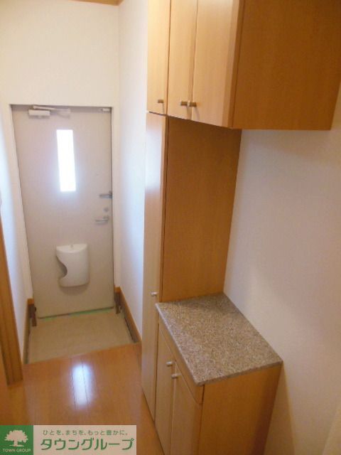玄関　★お部屋探しは株式会社タウンハウジング東京まで★