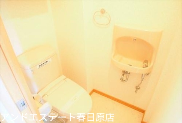 トイレ　ウォシュレット設置済み