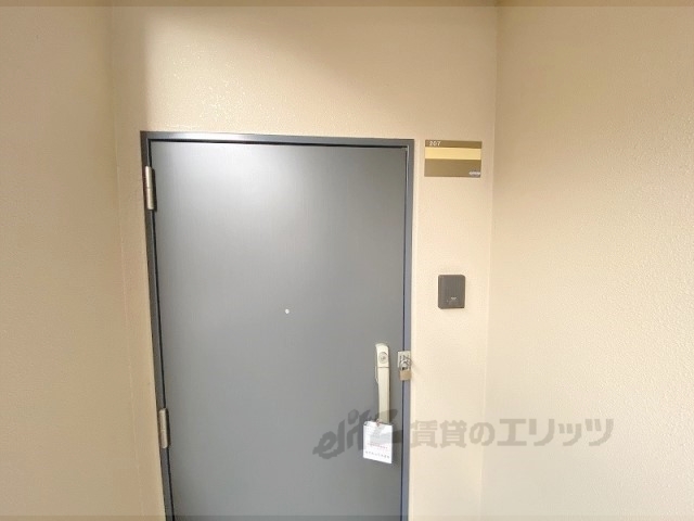 玄関　インターフォン