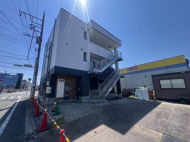 建物外観　～頑張って建築中～