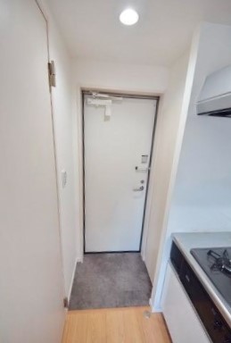 玄関　※別部屋参考写真