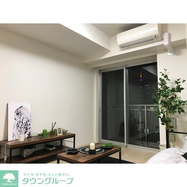 居室・リビング　※家具は設備ではありません。