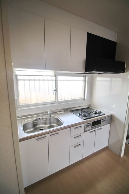 キッチン　※別部屋参考写真です