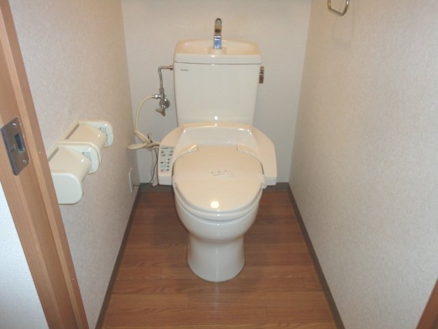 トイレ　シャワー付トイレ