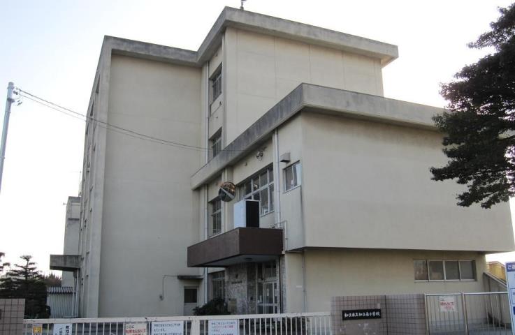 小学校　知立南小学校（小学校）まで299m