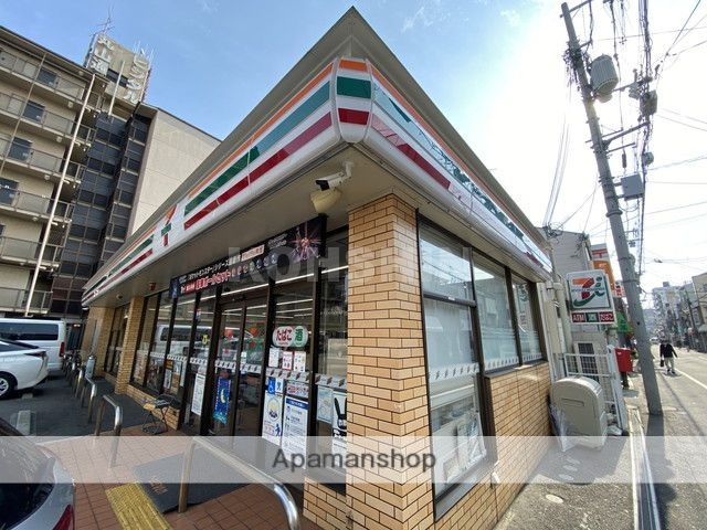 コンビニ　セブンイレブン（コンビニ）まで416m