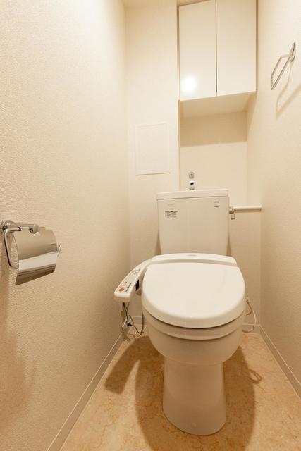 トイレ　※写真は同タイプ住戸です。