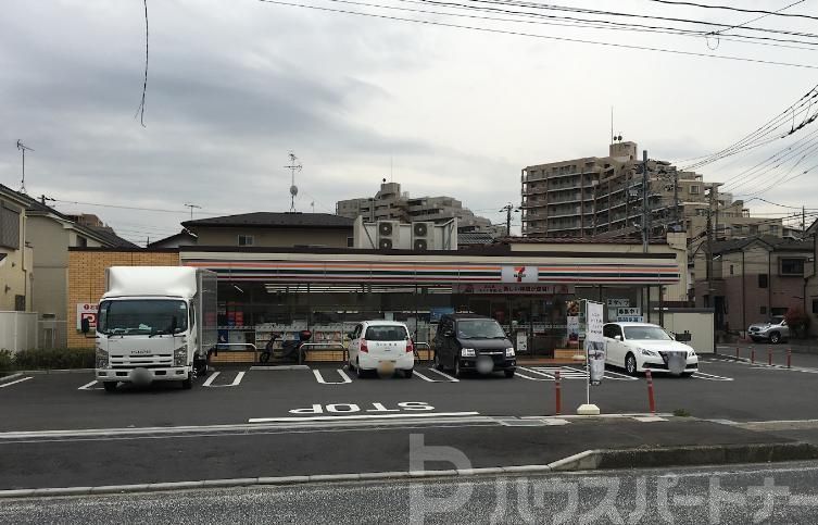 コンビニ　セブンイレブン松戸南花島4丁目店（コンビニ）まで380m