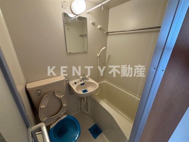 バス・シャワールーム　落ち着いた空間のお風呂です