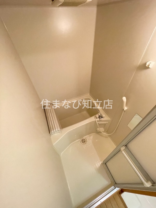 バス・シャワールーム　同型別部屋写真