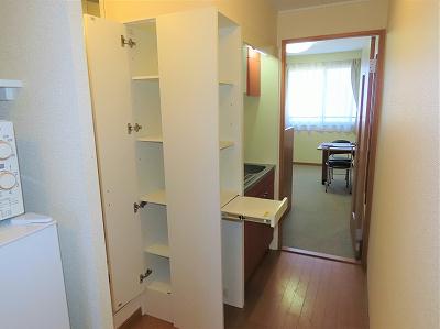 収納　キッチン周りも収納が豊富です
