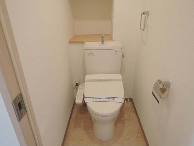 トイレ　同一タイプです。