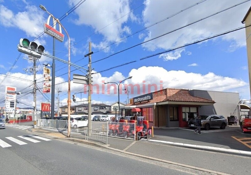 飲食店　マクドナルド高槻辻子店（飲食店）まで158m