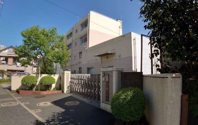 小学校　横浜市立川上北小学校（小学校）まで1528m