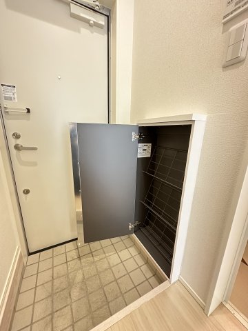 玄関　別部屋写真参考