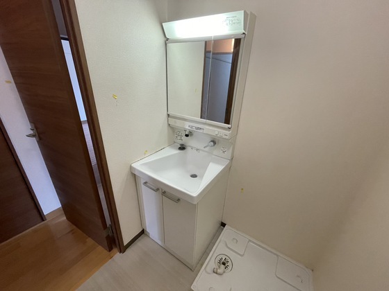 洗面設備　※別部屋の写真です