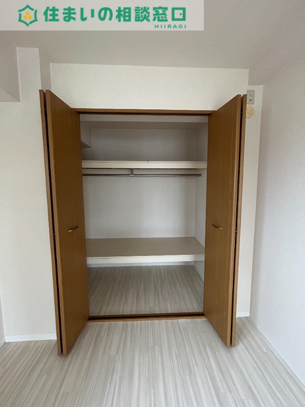 収納　同型