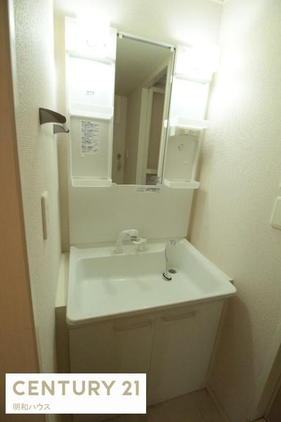 洗面設備　洗面・脱衣スペースもございます♪