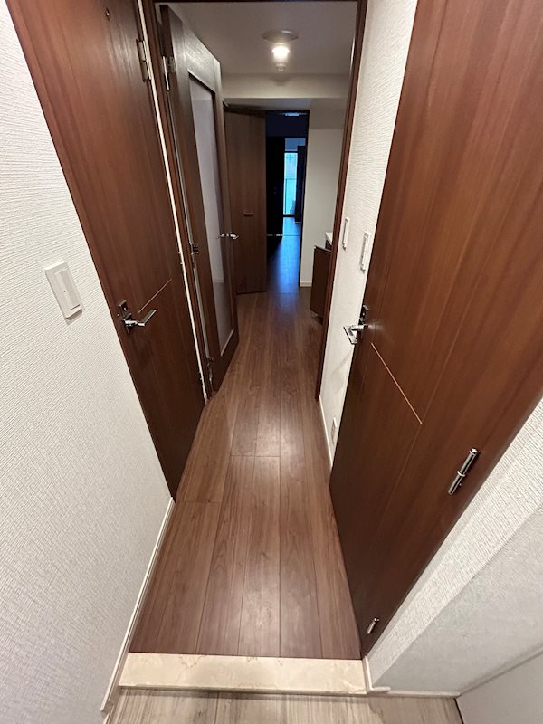 玄関　※参考写真