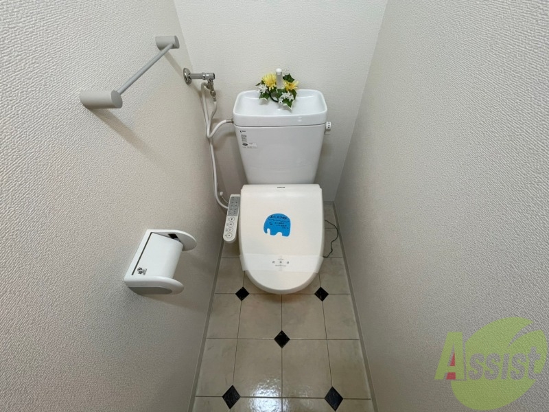 トイレ　トイレです。ウォシュレット付を探している方、おすすめです。