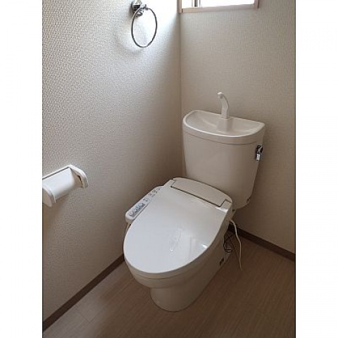 トイレ　※同物件別号室参考写真