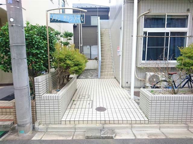 エントランス　エントランス部分