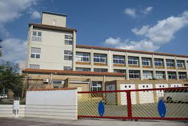 小学校　二見西小学校（小学校）まで439m