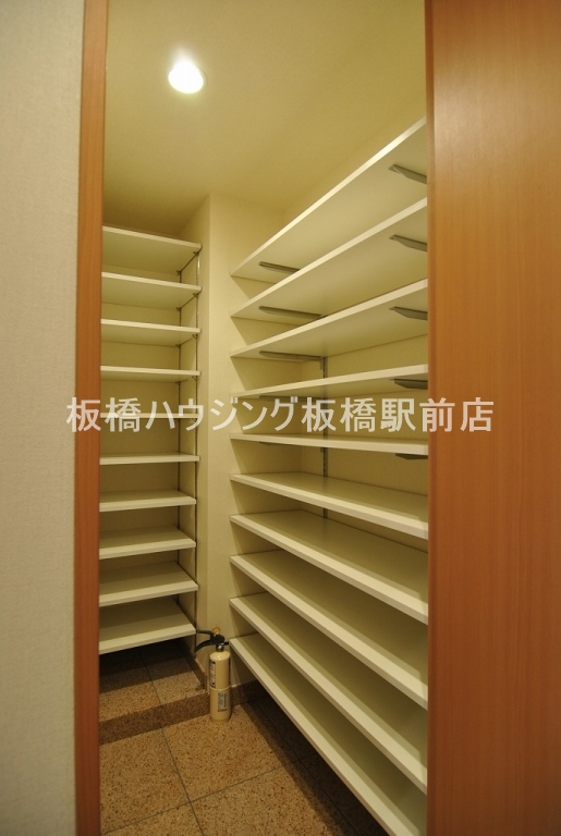 その他　シューズインクローゼット