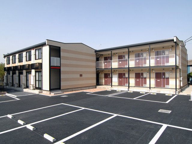 建物外観　落ち着いた雰囲気の外観です
