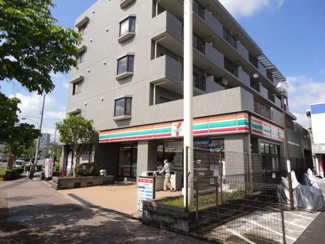 コンビニ　セブンイレブン（コンビニ）まで150m