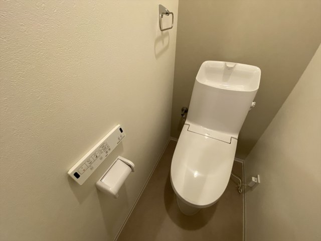 トイレ　シャワー付きトイレ