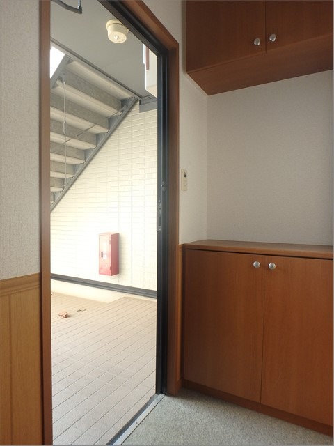 玄関　図面と現状に相違がある場合には現状を優先