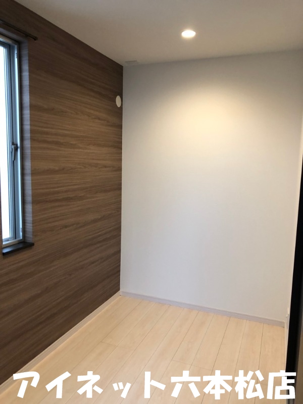 その他部屋・スペース　日当たり良好。