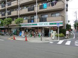 コンビニ　ローソンストア100 LS世田谷下馬店（コンビニ）まで314m
