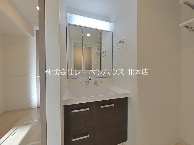 洗面設備　同モデル類似別物件参考室内写真