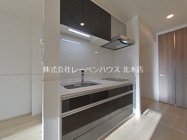 キッチン　同モデル類似別物件参考室内写真