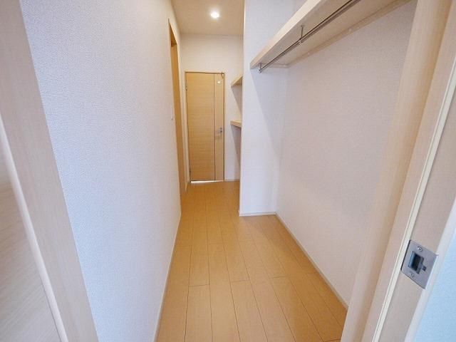 収納　同社施工の同タイプの写真です♪