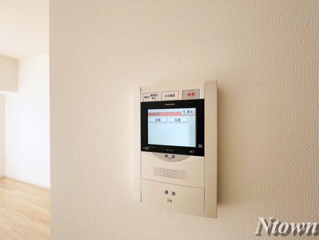 セキュリティ　モニター付きインターホンです。