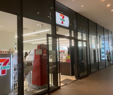 コンビニ　セブンイレブン目黒セントラルスクエア店（コンビニ）まで189m