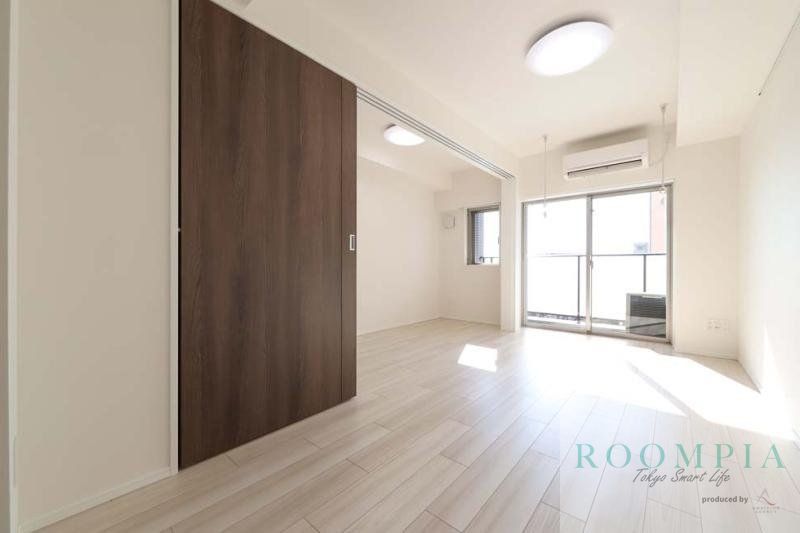 居室・リビング　※同タイプの別のお部屋です。